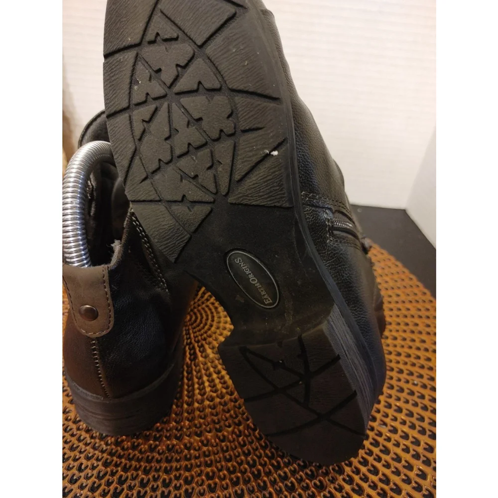 Earth Origins Natalie Leather Booties Size 8